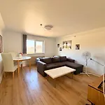 Holeby Apartment 1 - Next To Femern Puttgarden Lalandia Knuthenborg Apartamento