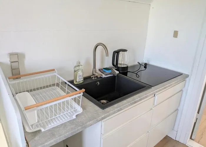 Pet-friendly 1 30m2 - Close To Femern & Puttgarden & Lalandia & Knuthenborg Apartament